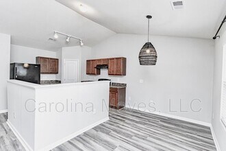 46 Jones Creek Cir in Greer, SC - Building Photo - Building Photo