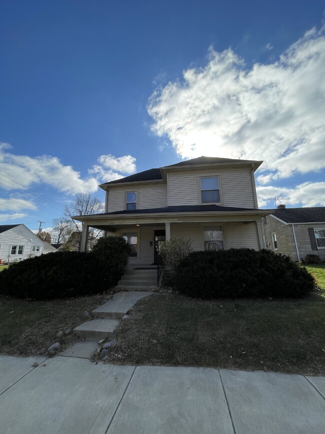 property at 703 W North St