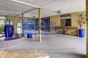 10760 Rose Ave. in Los Angeles, CA - Building Photo - Building Photo