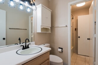 925 Country Club Dr SE in Rio Rancho, NM - Building Photo - Building Photo