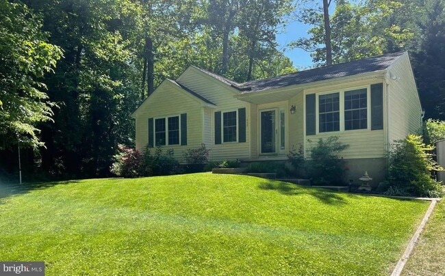 property at 940 Ivy Trail