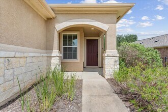 322 Salado Creek Ln in Georgetown, TX - Building Photo - Building Photo