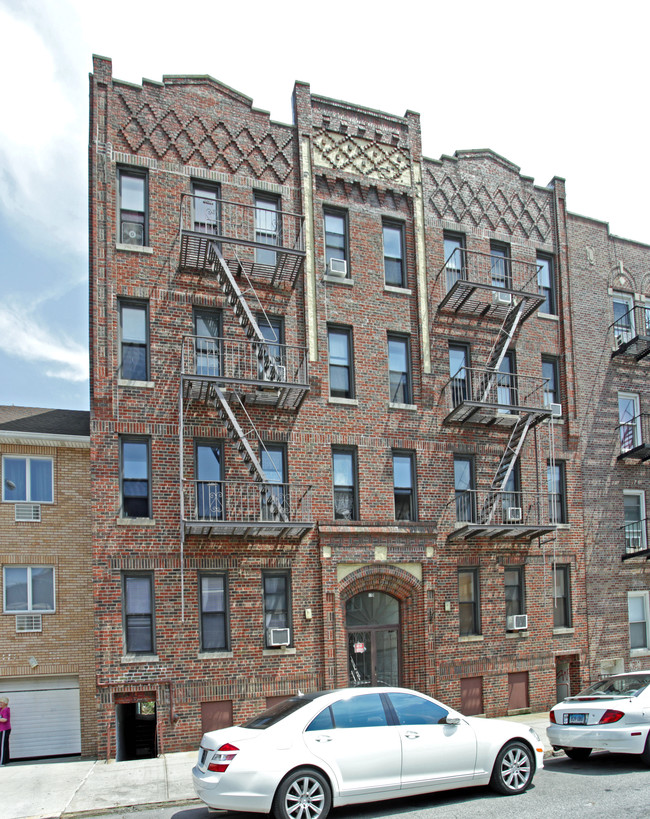 179 Gelston Ave in Brooklyn, NY - Building Photo - Building Photo