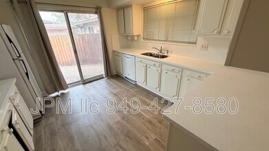 3505 E Hidden Valley Dr in Reno, NV - Building Photo - Building Photo