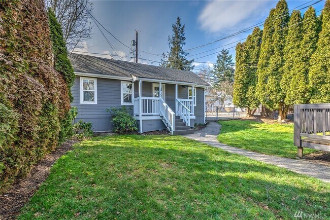 property at 3518 Lombard Ave