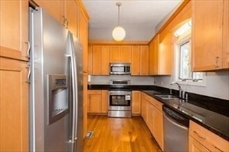 6 Rolfe Rd in Lexington, MA - Building Photo - Building Photo