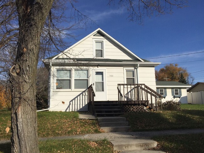 property at 560 5th St NW