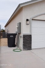 355 Sol Ct in Vinton, TX - Building Photo - Building Photo