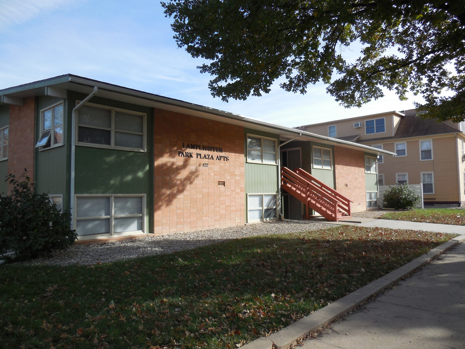 Lamplighter Park Plaza - 422 N. 11th in Manhattan, KS - Building Photo