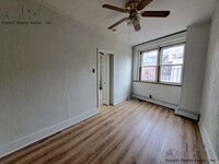 276 North St, Unit 5 in Boston, MA - Foto de edificio - Building Photo