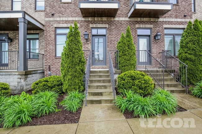 property at 6813 Charlotte Pike