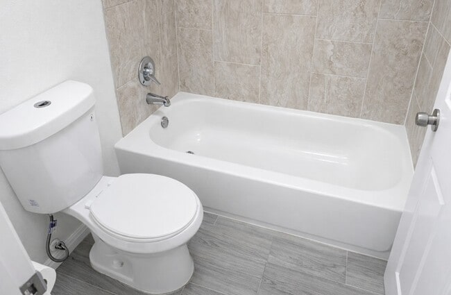 5815 Village Forest Ct