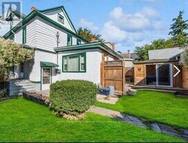 138 Hellems Ave in Welland, ON - Building Photo