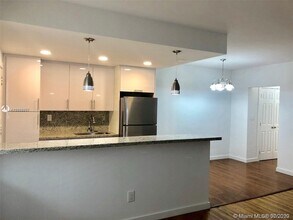 1445 West Ave-Unit -11 in Miami Beach, FL - Building Photo - Building Photo