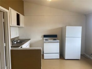 1130 Laurel Ave in Las Vegas, NV - Building Photo - Building Photo