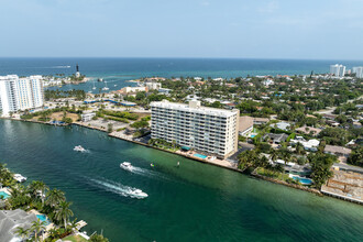 The Waters Edge in Pompano Beach, FL - Building Photo - Building Photo