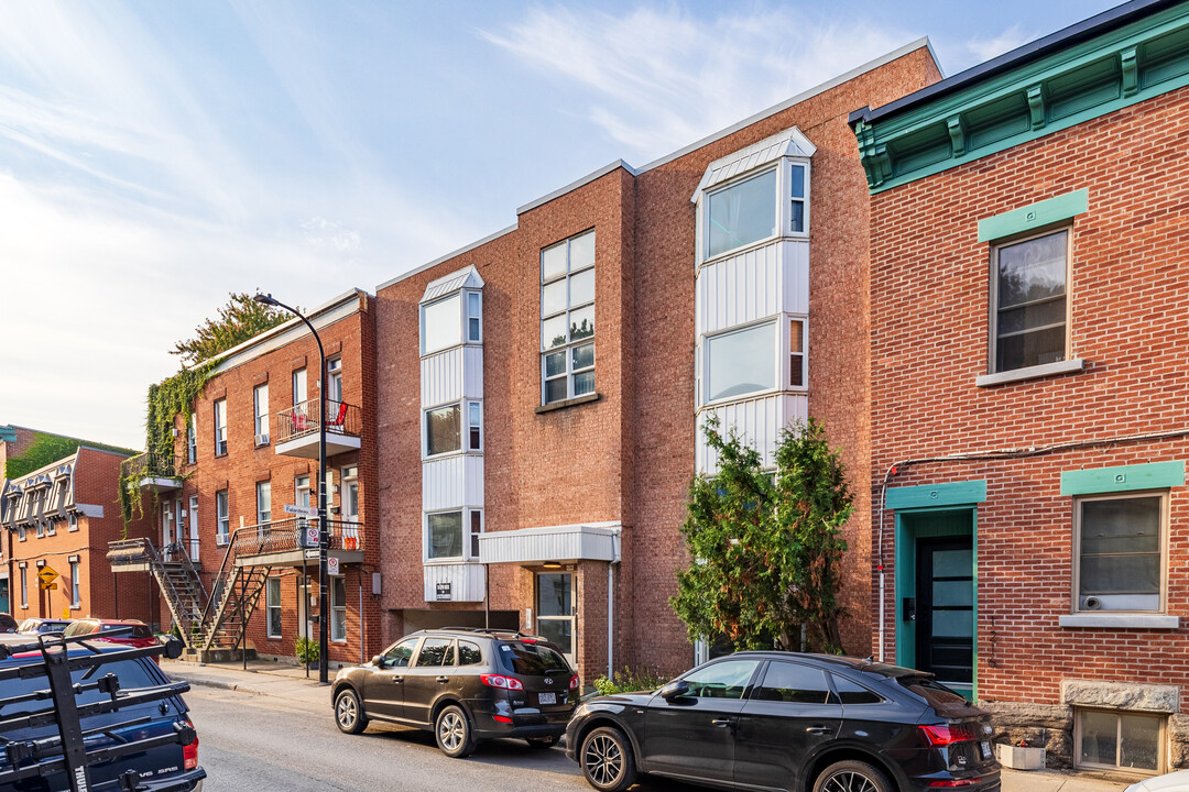 1210 Dorion Rue in Montréal, QC - Building Photo