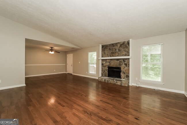 8524 Cedar Creek Ridge in Riverdale, GA - Building Photo - Building Photo