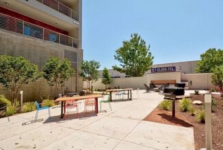 4361 S Congress Ave, Unit 127 in Austin, TX - Building Photo - Building Photo