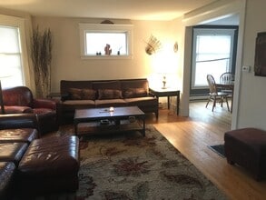 327 Garfield Ave NW in Grand Rapids, MI - Building Photo - Building Photo