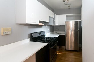 630 W Stratford Pl in Chicago, IL - Building Photo - Building Photo