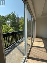 17 Chestnut Ct in Aurora, ON - Building Photo - Building Photo