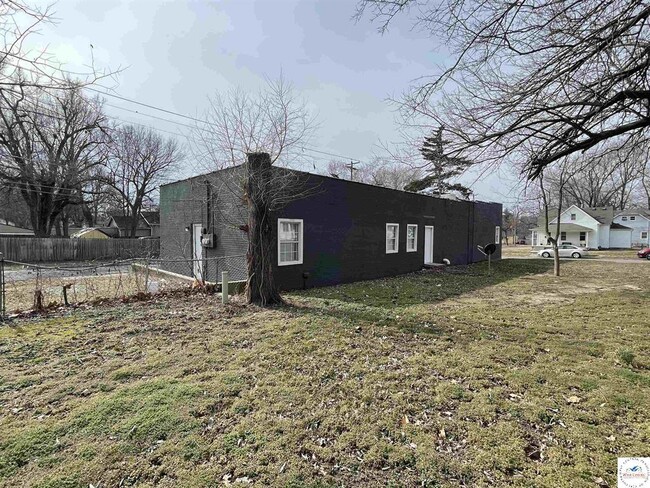 108 W 11th St in Sedalia, MO - Building Photo - Building Photo