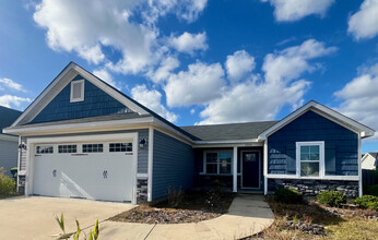 5808 Heritage Oaks Ln in Leland, NC - Foto de edificio - Building Photo