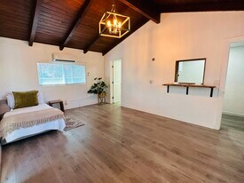 2707 Cridge St, Unit B in Riverside, CA - Building Photo