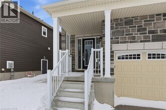 38 Sandhill Crane Dr in Wasaga Beach, ON - Building Photo - Building Photo