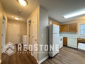 921 E Haggard Ave in Elon, NC - Building Photo - Building Photo