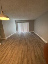 614 NW 13th St-Unit -11 in Boca Raton, FL - Building Photo - Building Photo