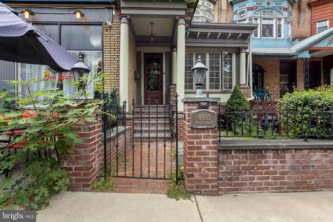 property at 4441 Spruce St