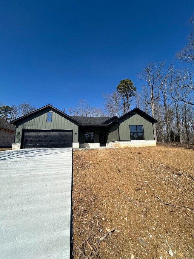 210 Diamondhead Dr in Hot Springs, AR - Building Photo - Building Photo