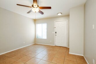 12654 W Paradise Dr in El Mirage, AZ - Building Photo - Building Photo