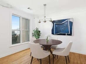 3334 Peachtree Rd NE in Atlanta, GA - Building Photo - Building Photo