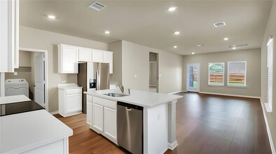 192 Grey Slate Ave in Marble Falls, TX - Building Photo - Building Photo