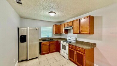 1511 Mabbette St in Kissimmee, FL - Building Photo - Building Photo