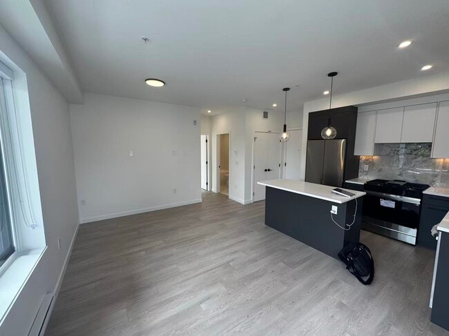 6220 Gooseberry Dr in Surrey, BC - Building Photo - Building Photo