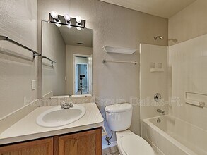 4504 Napa Valley Dr in Argyle, TX - Building Photo - Building Photo