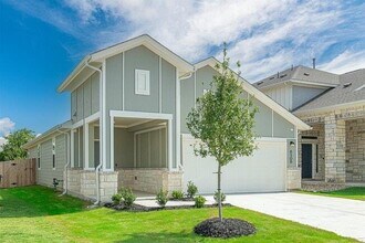 6506 Marsh Ln in Buda, TX - Building Photo - Building Photo