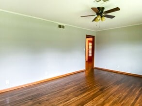 404 S Garnett Rd in Tulsa, OK - Building Photo - Building Photo