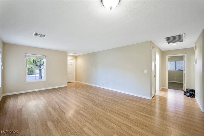 property at 5025 Ropers Rock Ct