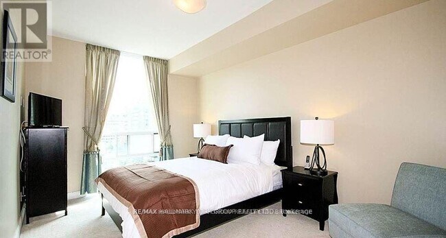 property at 88-1088 Broadway Ave