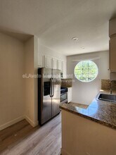 14625 Dickens St in Los Angeles, CA - Building Photo - Building Photo