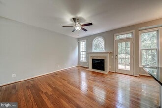6138 Manchester Park Cir in Alexandria, VA - Building Photo - Building Photo