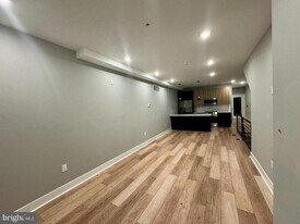 2526 Cecil B. Moore Ave in Philadelphia, PA - Building Photo