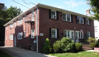 644 Washington St in Hackettstown, NJ - Building Photo