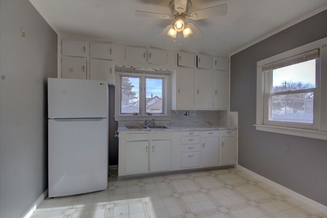 1928 2nd St in Moline, IL - Building Photo - Building Photo