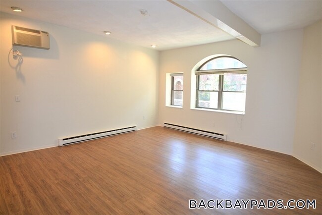 60 St Germain St in Boston, MA - Building Photo - Building Photo